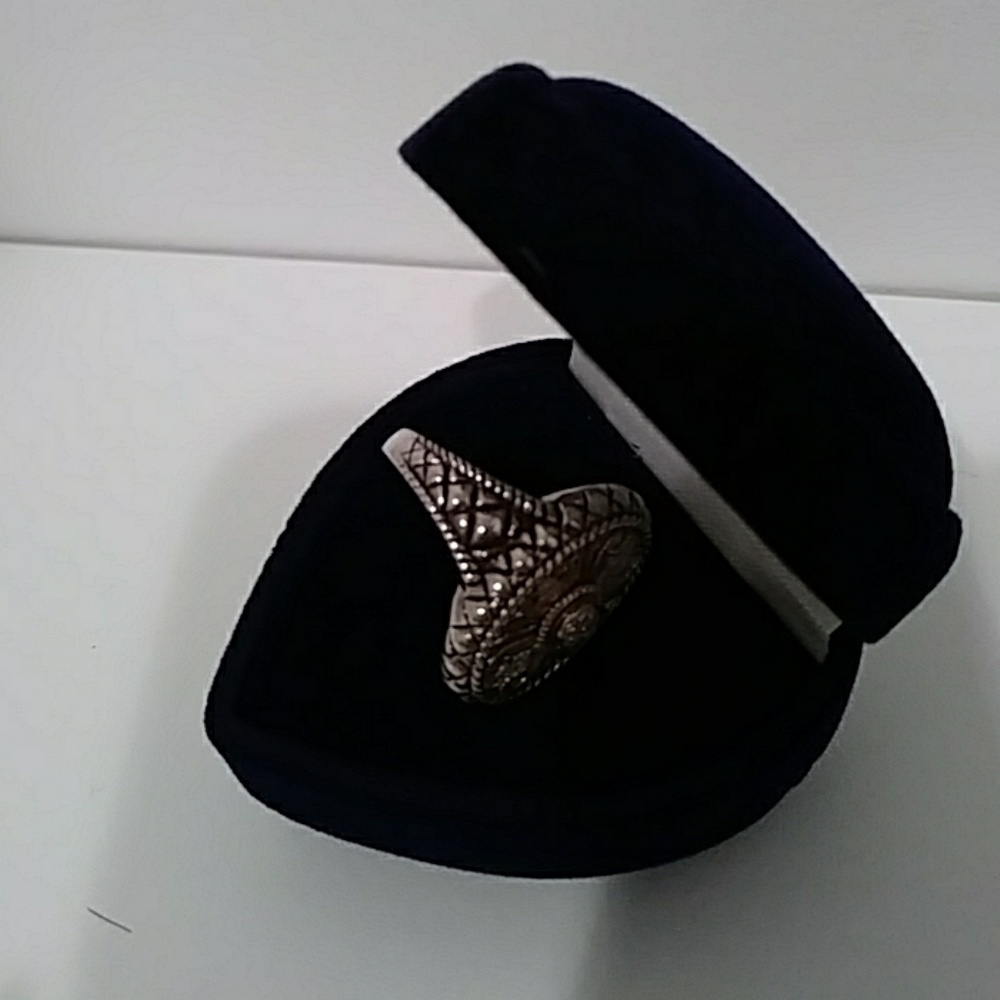 Classic Look - Picture 4 of 5